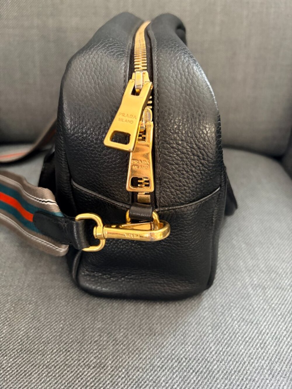 Prada Bauletto Vitello Phenix Black Leather Bag 1BB108 Dust Bag Auth Card Strap - Picture 4 of 16